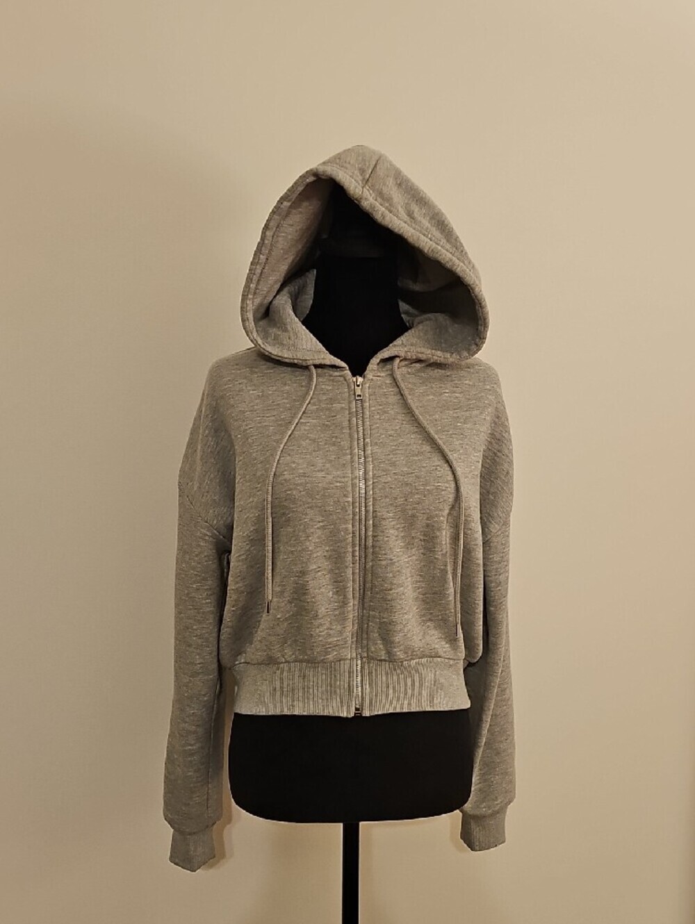 Forever 21 Light Gray Cropped Zip Hoodie with Drawstring